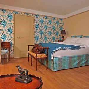 Townhouse Boutique Отель
